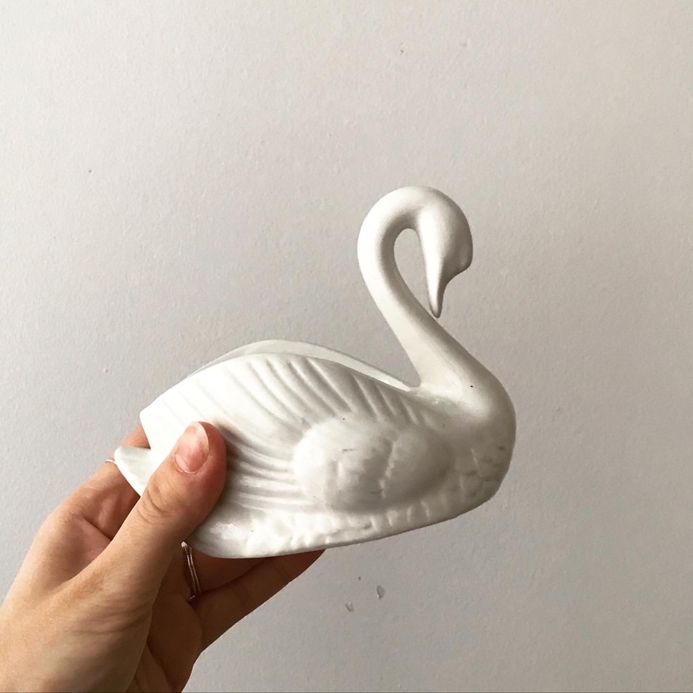 Swan trinket dish